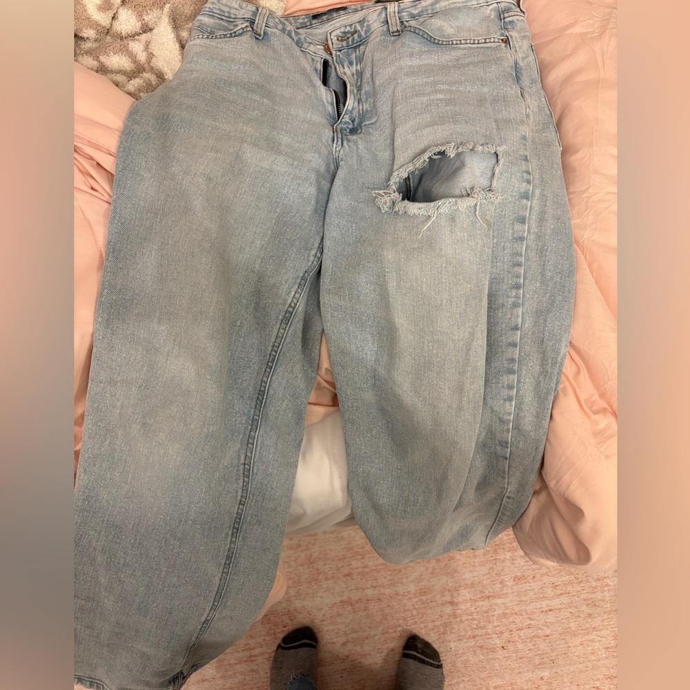 Wild fable 90s relaxed straight light wash jeans size 10
